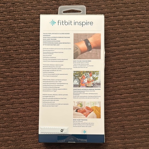 Fitbit Black Smartwatch Sleek Design Essential Tracking - Picture 2 of 7